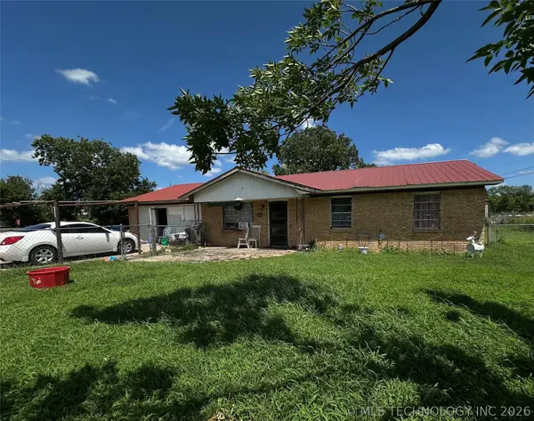 2002 N 15th Street, McAlester, OK 74501