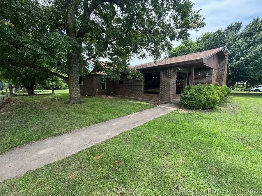 975 Cox City Road, Rush Springs, OK 73082 - #2