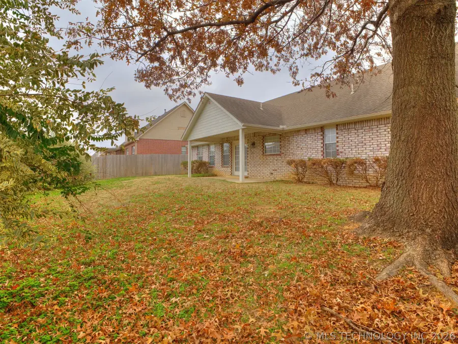 10592 E 142nd Street N, Collinsville, OK 74021 - #2