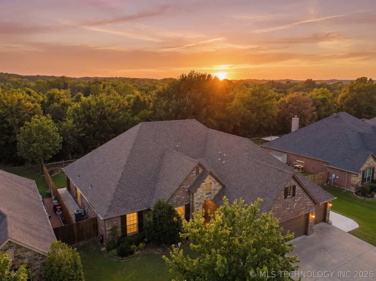 9312 N 93rd Avenue E, Owasso, OK 74055 - #1