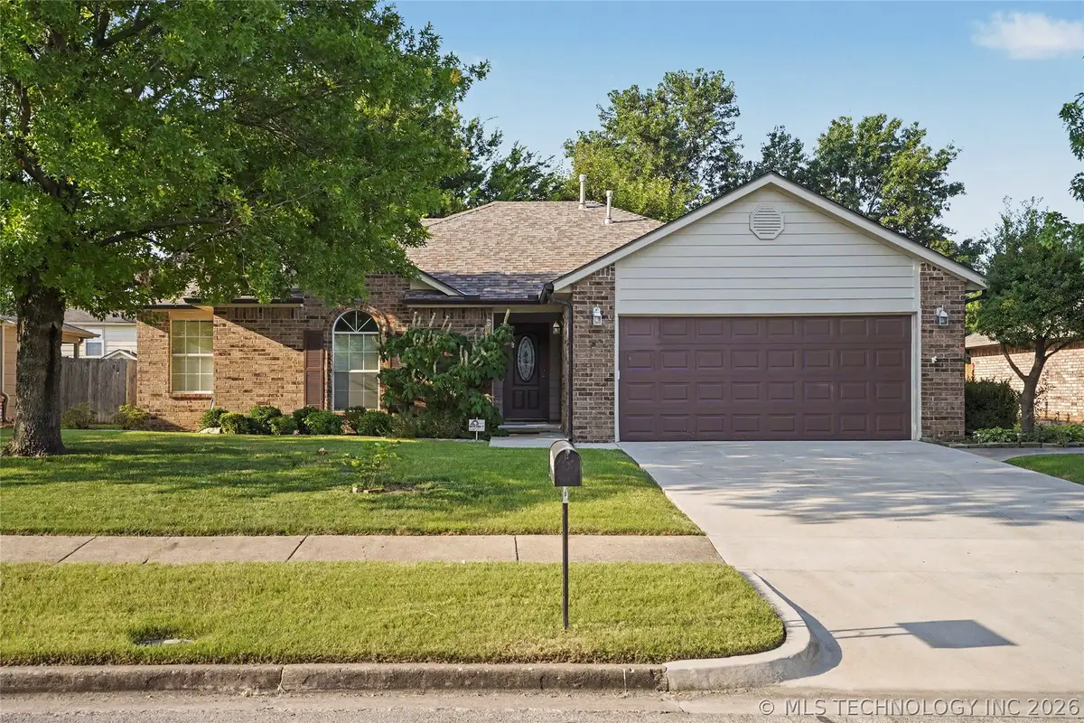 12706 E 82nd Street, Owasso, OK 74055 - #1
