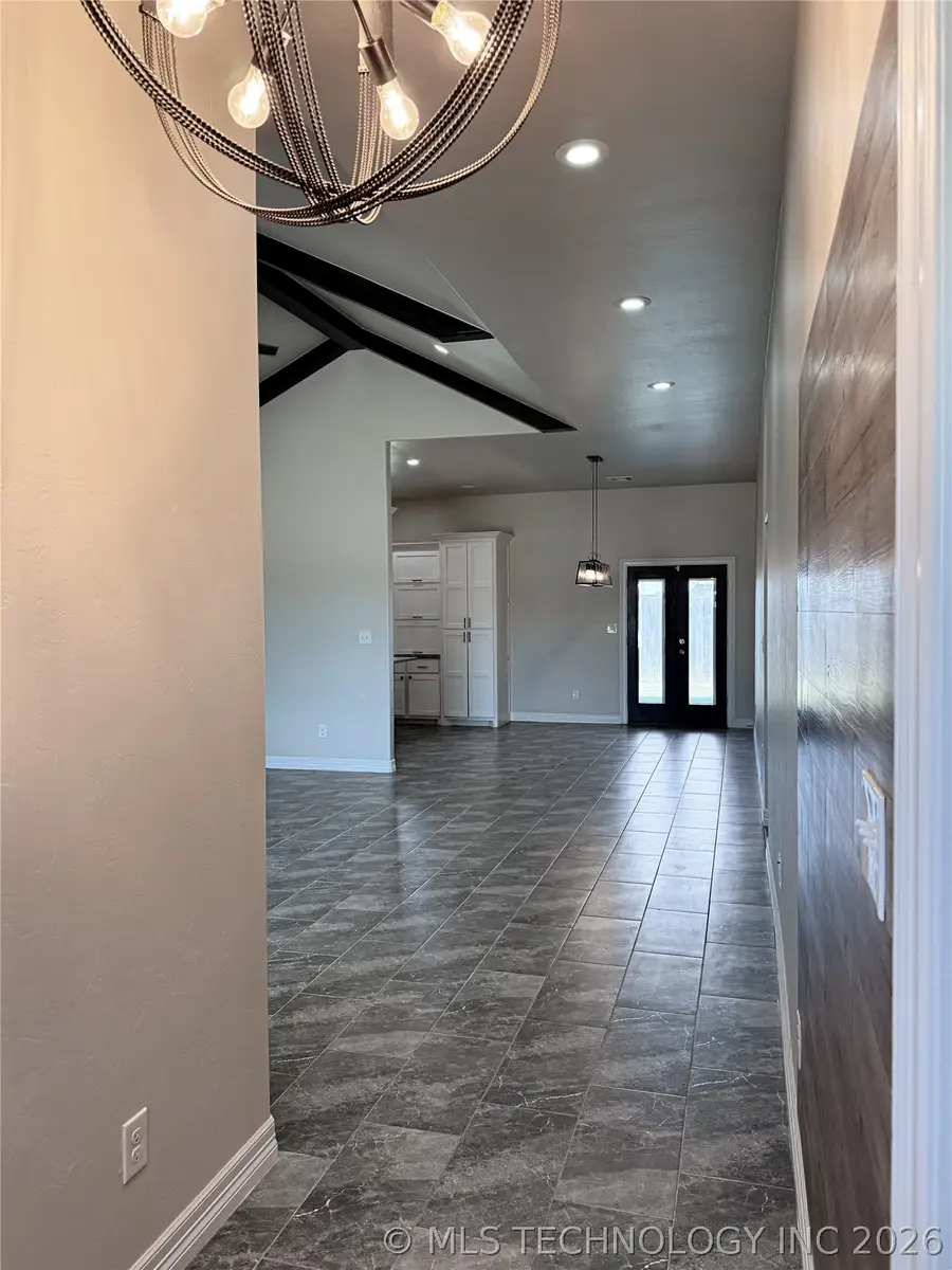 2807 Falling Leaves Drive, Weatherford, OK 73096 - #2