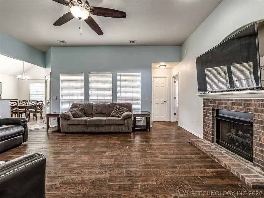 14039 S 300th East Avenue, Coweta, OK 74429 - #3