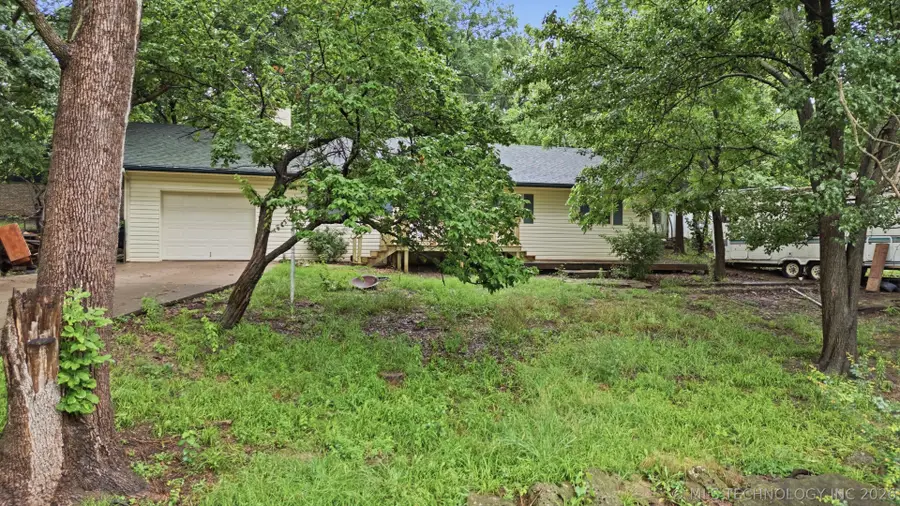13145 S Pine Avenue, Claremore, OK 74017 - #2