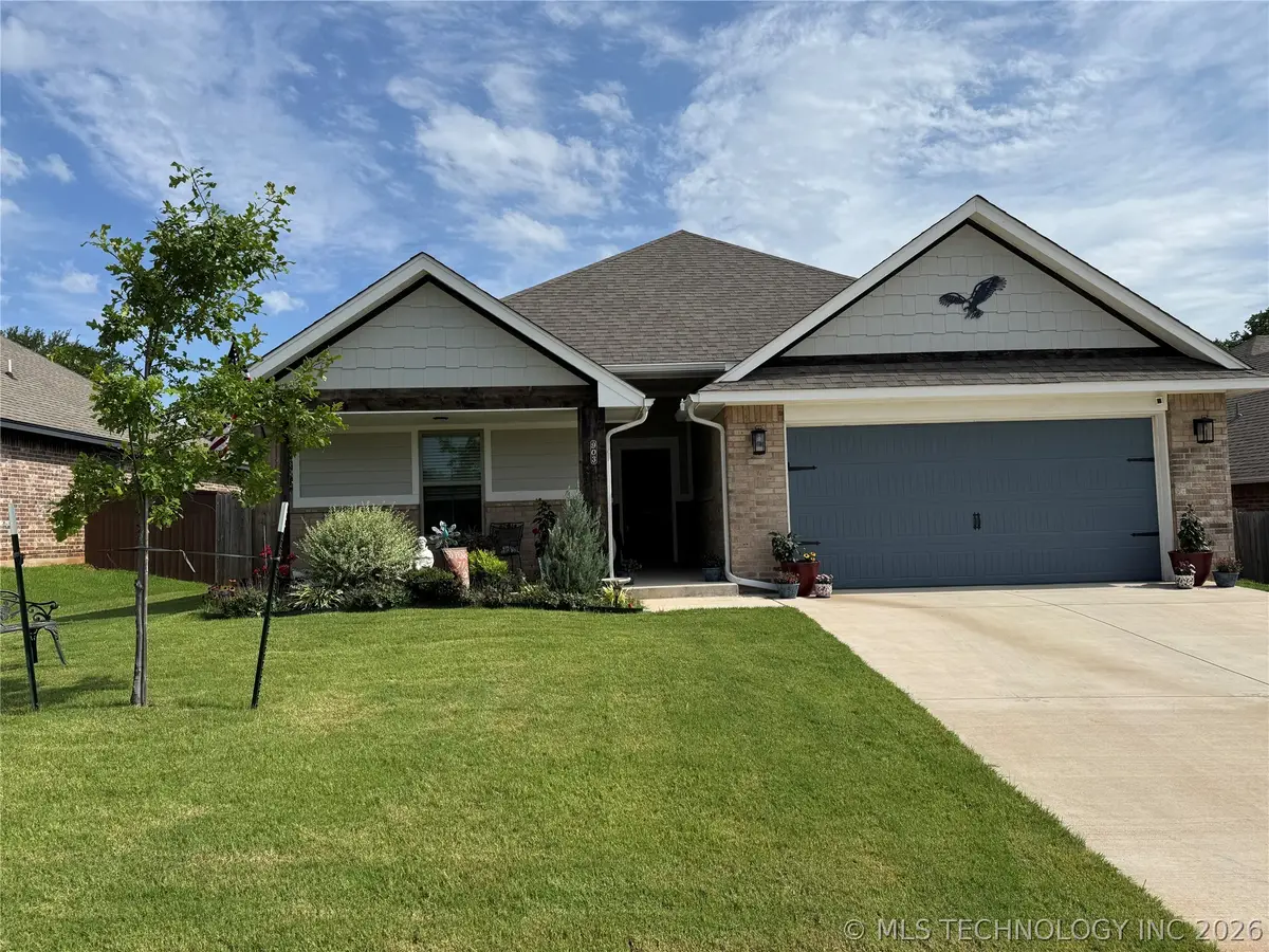 903 Dahlia, Noble, OK 73068 - #1
