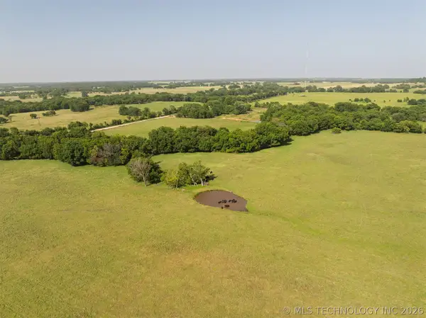 E 300 Road, Vinita, OK 74301
