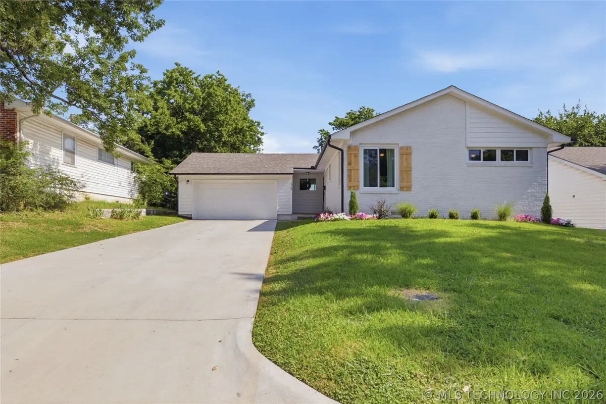 5769 E 26th Place, Tulsa, OK 74114 - #1