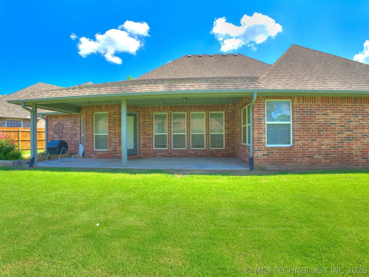 1320 W Dover Street, Broken Arrow, OK 74012 - #1