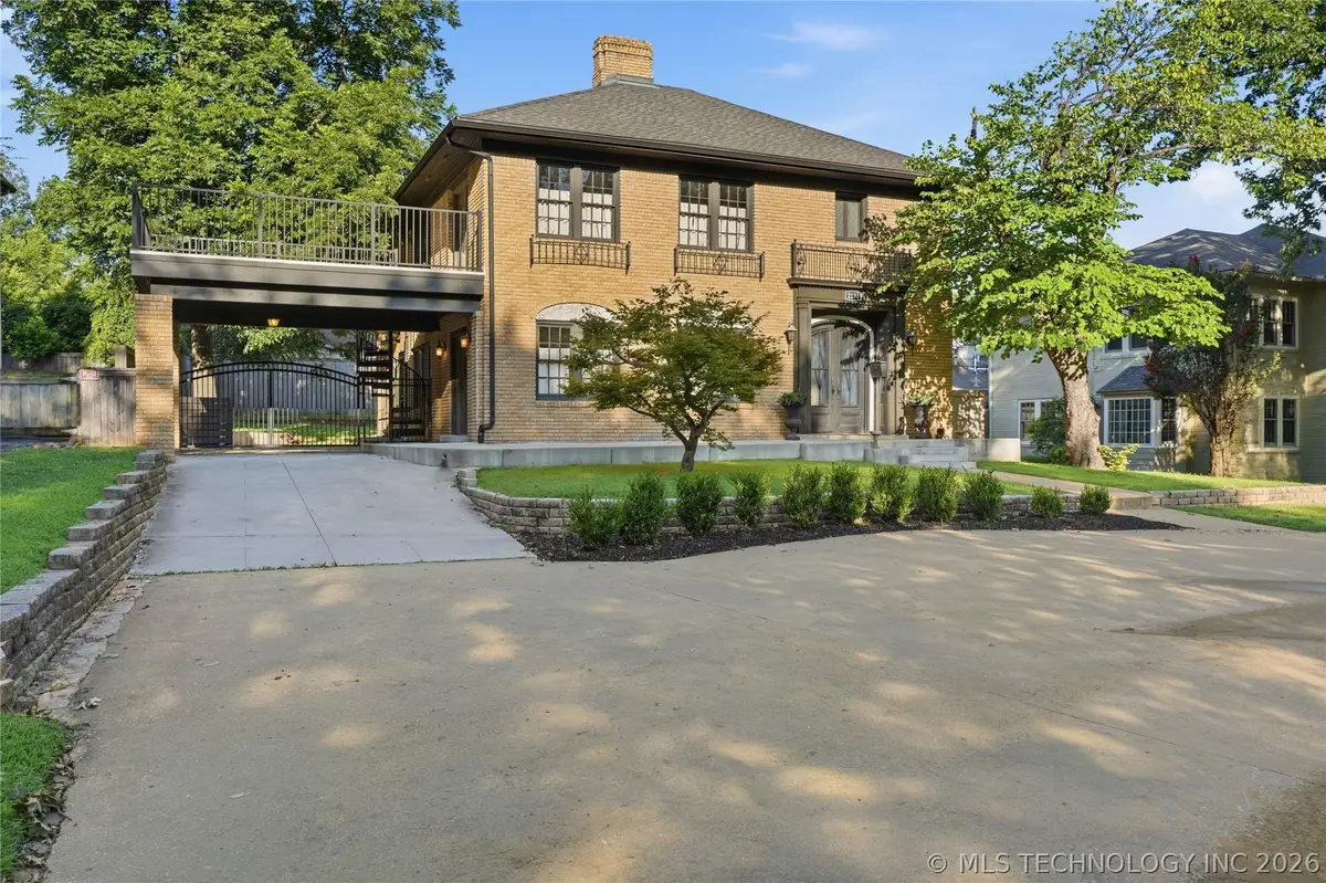 2204 S Terwilleger Boulevard, Tulsa, OK 74114 - #1
