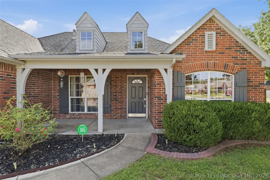 903 N Redbud Street, Jenks, OK 74037 - #2