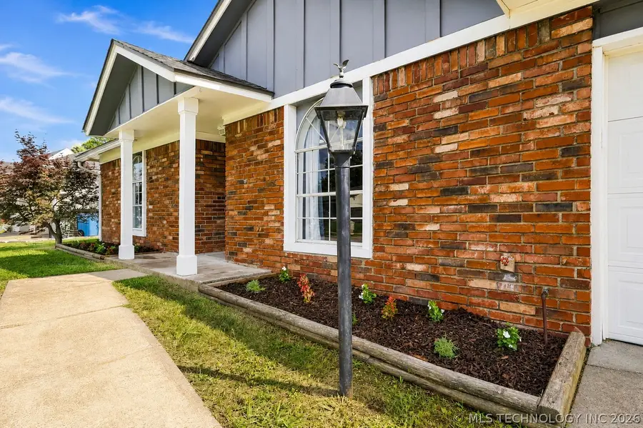 10138 E 24th Place, Tulsa, OK 74129 - #2