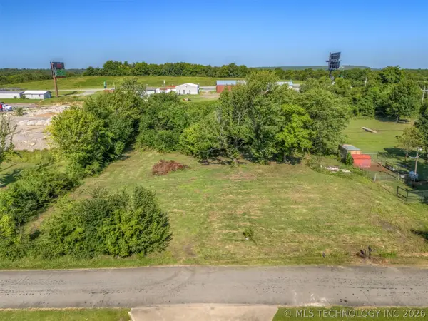 4021 S 30th Street, Muskogee, OK 74401