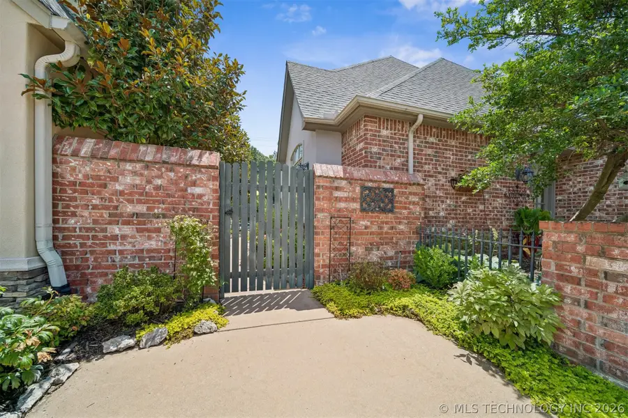 6330 E 111th Place, Tulsa, OK 74137 - #2