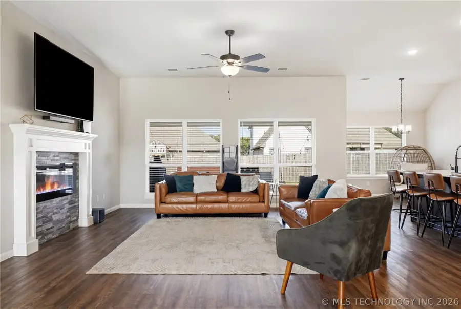 13866 S 21st Place E, Bixby, OK 74008 - #2