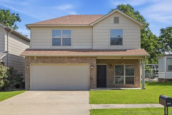 310 E 4th Street, Claremore, OK 74017