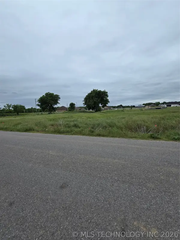 003 Lake Estates Drive, Durant, OK 74701