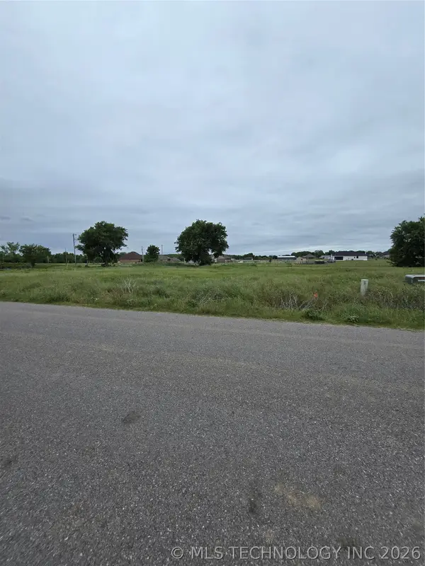 004 Lake Estates Drive, Durant, OK 74701