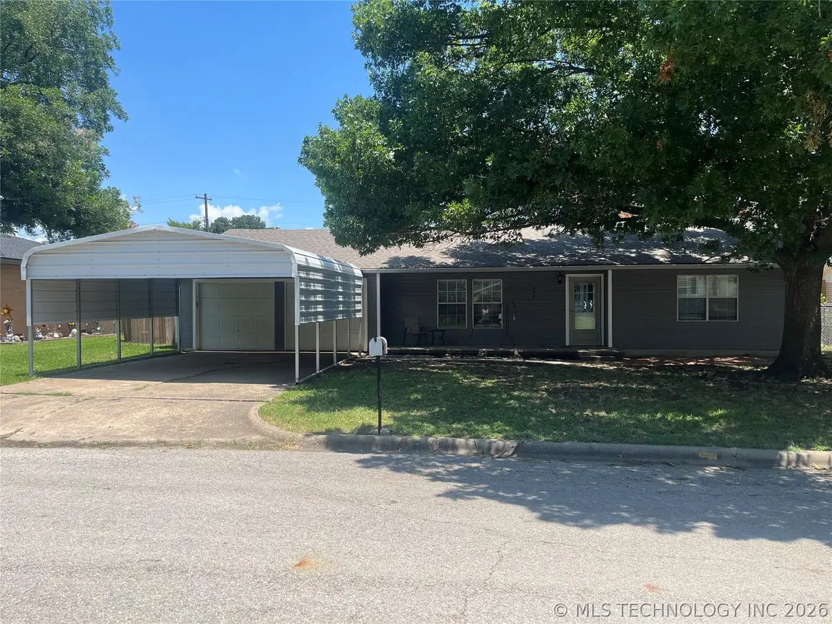 206 N Sunset, Madill, OK 73446 - #1