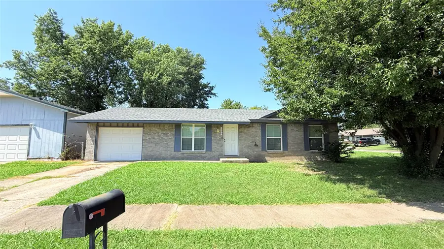 1329 NE 3rd Place, Pryor, OK 74361 - #2