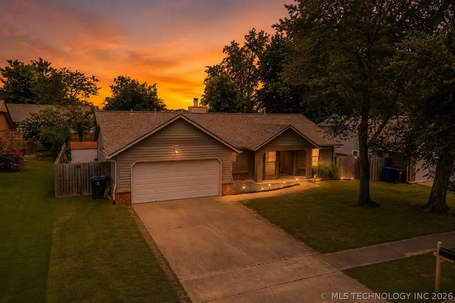 1316 W Hot Springs Place, Broken Arrow, OK 74011 - #2