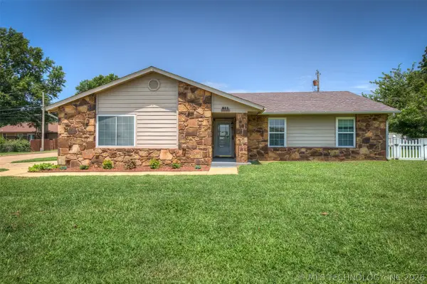 611 W 46th Place S, Sand Springs, OK 74063