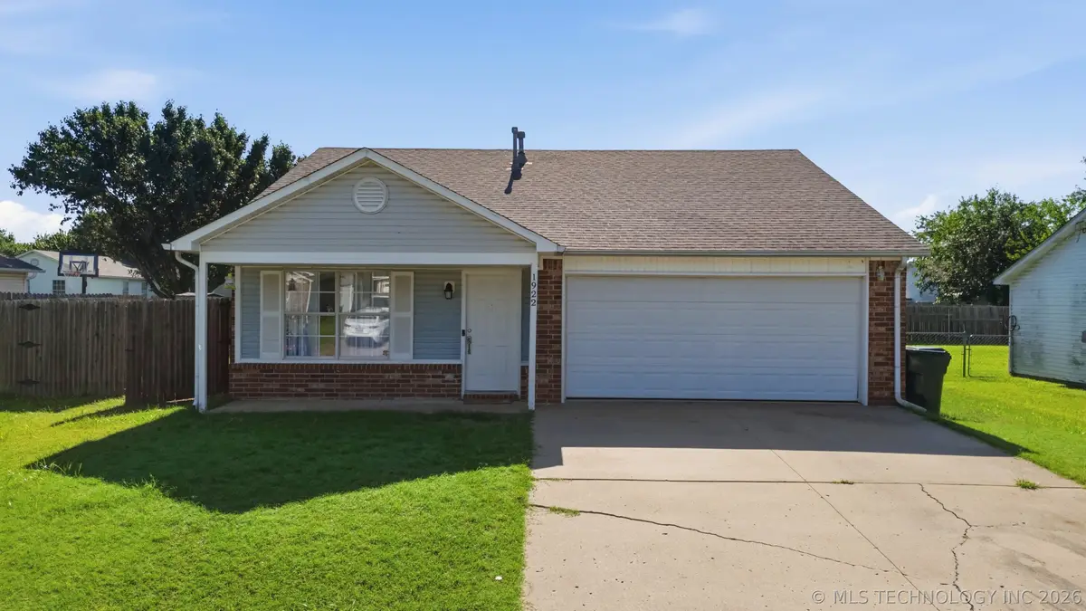 1922 Lexington Road, Claremore, OK 74017 - #1