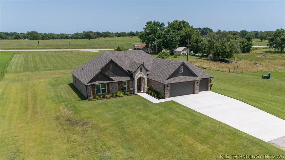 10860 E 450 Road, Claremore, OK 74017 - #1