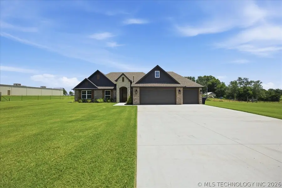 10860 E 450 Road, Claremore, OK 74017 - #3