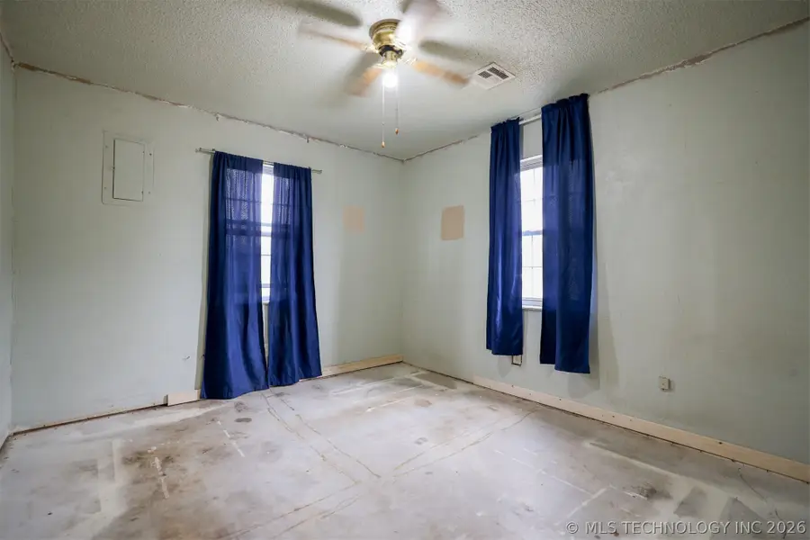 1421 S Cedar Street, Bristow, OK 74010 - #3