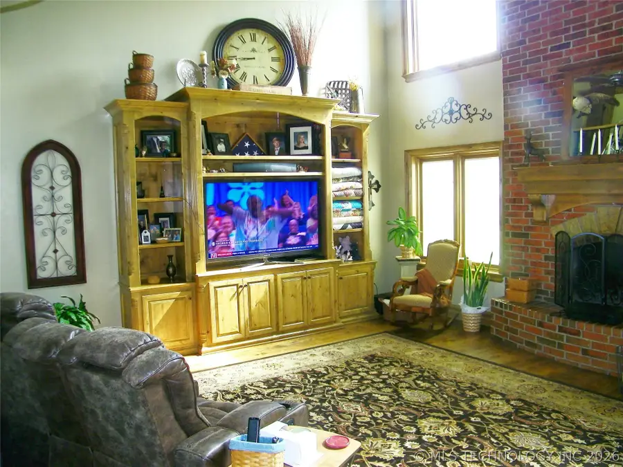 1200 Hickory, Wellston, OK 74881 - #2