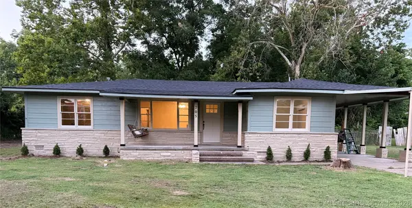 705 W Caddo, Wilburton, OK 74578