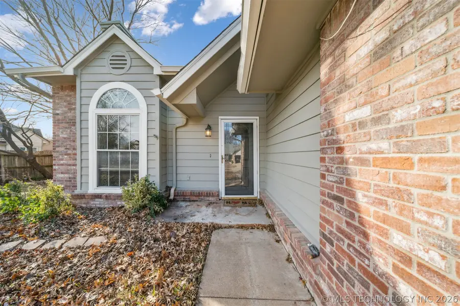 7710 132nd East Avenue, Owasso, OK 74055 - #3
