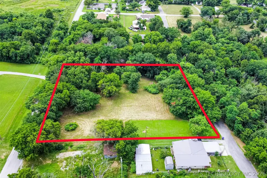 608 S Cherokee Street, Locust Grove, OK 74352 - #2