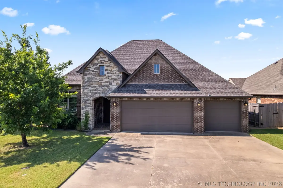 7600 E 84th Street, Owasso, OK 74055 - #1