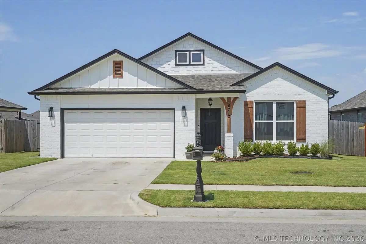 10710 N 121 East Avenue, Owasso, OK 74055 - #1