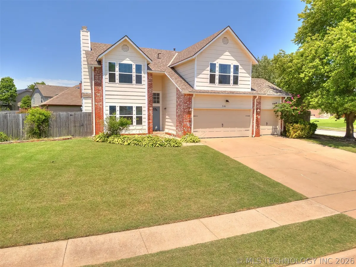 516 S Laurel Avenue, Broken Arrow, OK 74012 - #1