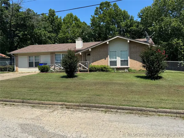 14201 S 261st East Avenue, Coweta, OK 74429