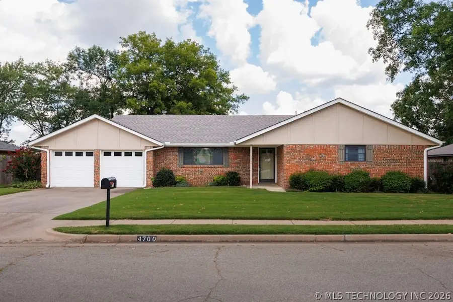 4700 Clearview Drive, Bartlesville, OK 74006 - #2