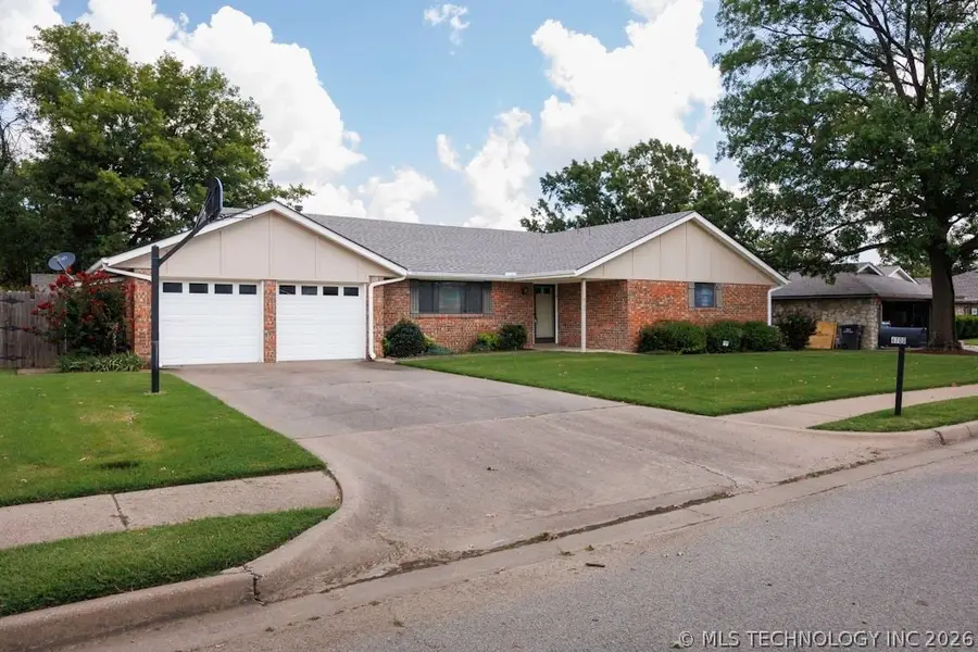 4700 Clearview Drive, Bartlesville, OK 74006 - #3