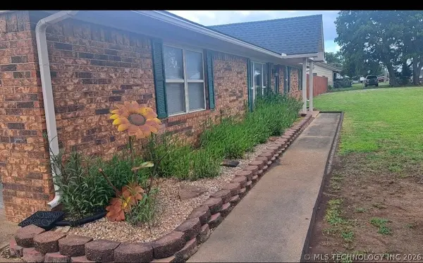 1903 N 11th Street, McAlester, OK 74501