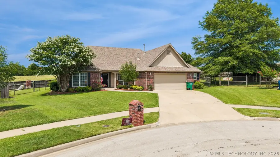 8509 N 100th East Avenue, Owasso, OK 74055 - #2