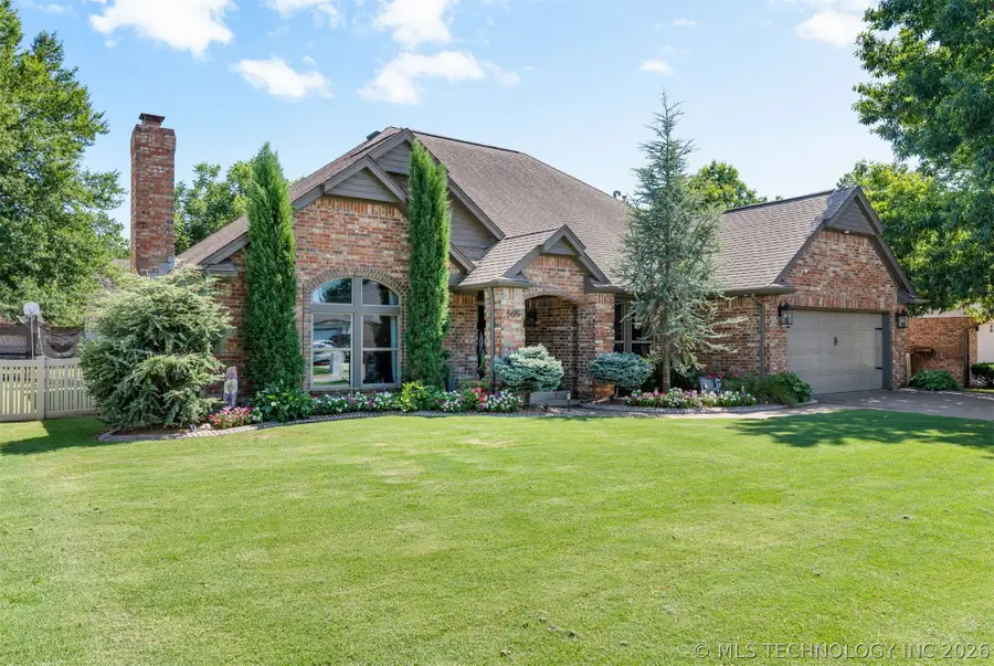 505 E Ocala Street, Broken Arrow, OK 74011 - #2