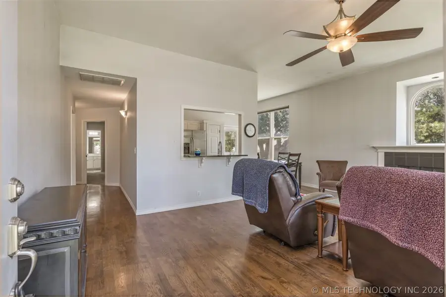 1302 W 112th Place, Jenks, OK 74037 - #3