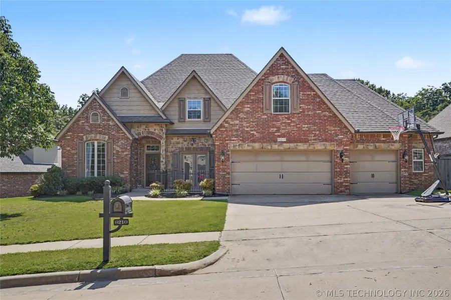 8210 S 14th Place, Broken Arrow, OK 74011 - #2