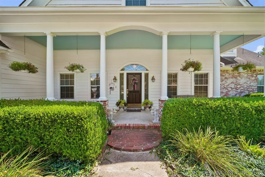 1406 NE Oakridge Drive, Claremore, OK 74017 - #3