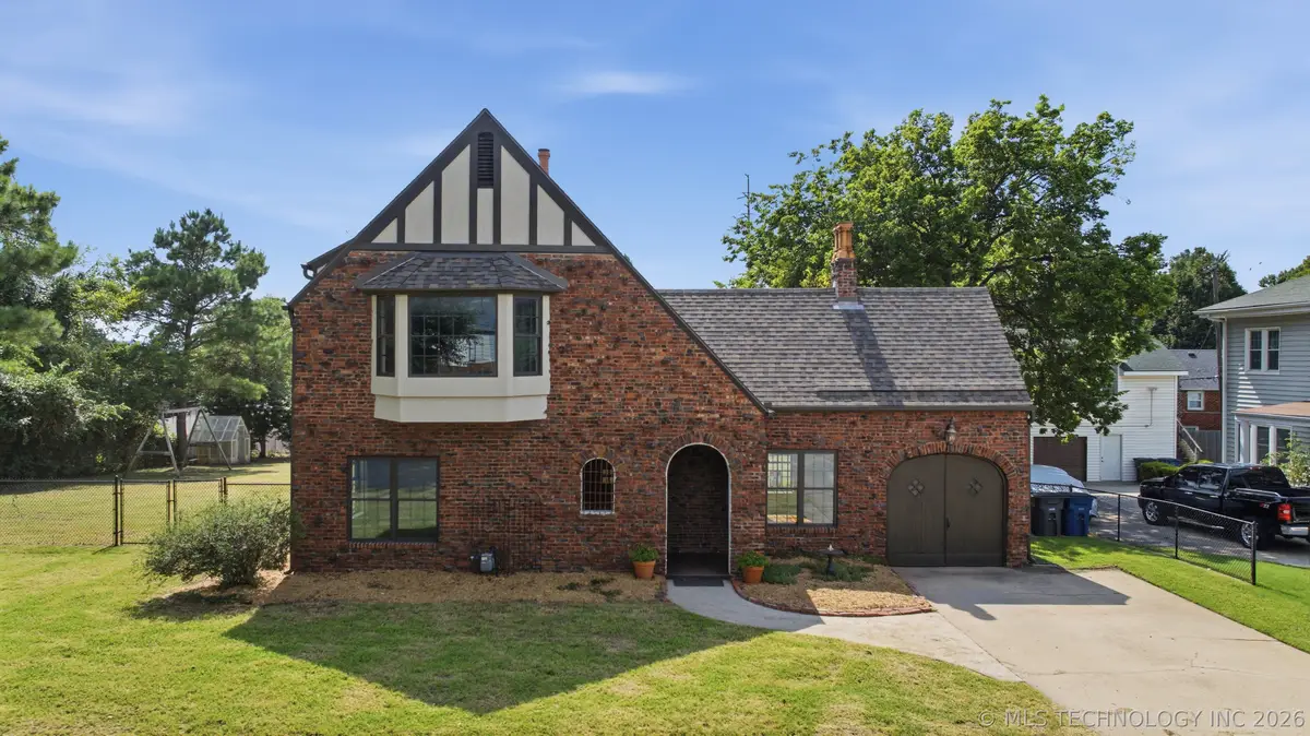1322 S Houston Avenue, Tulsa, OK 74127 - #1