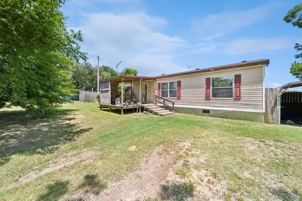 422 N Gibson, Dustin, OK 74839