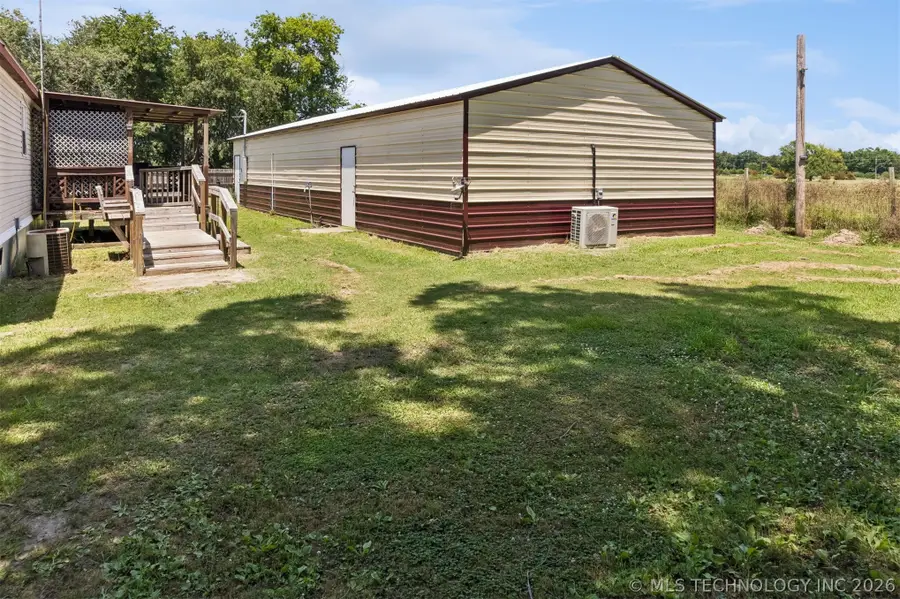 422 N Gibson, Dustin, OK 74839 - #2