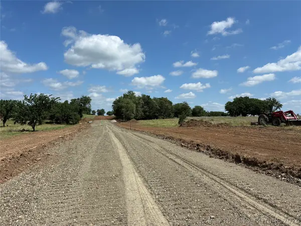 111th Street S, Coweta, OK 74429