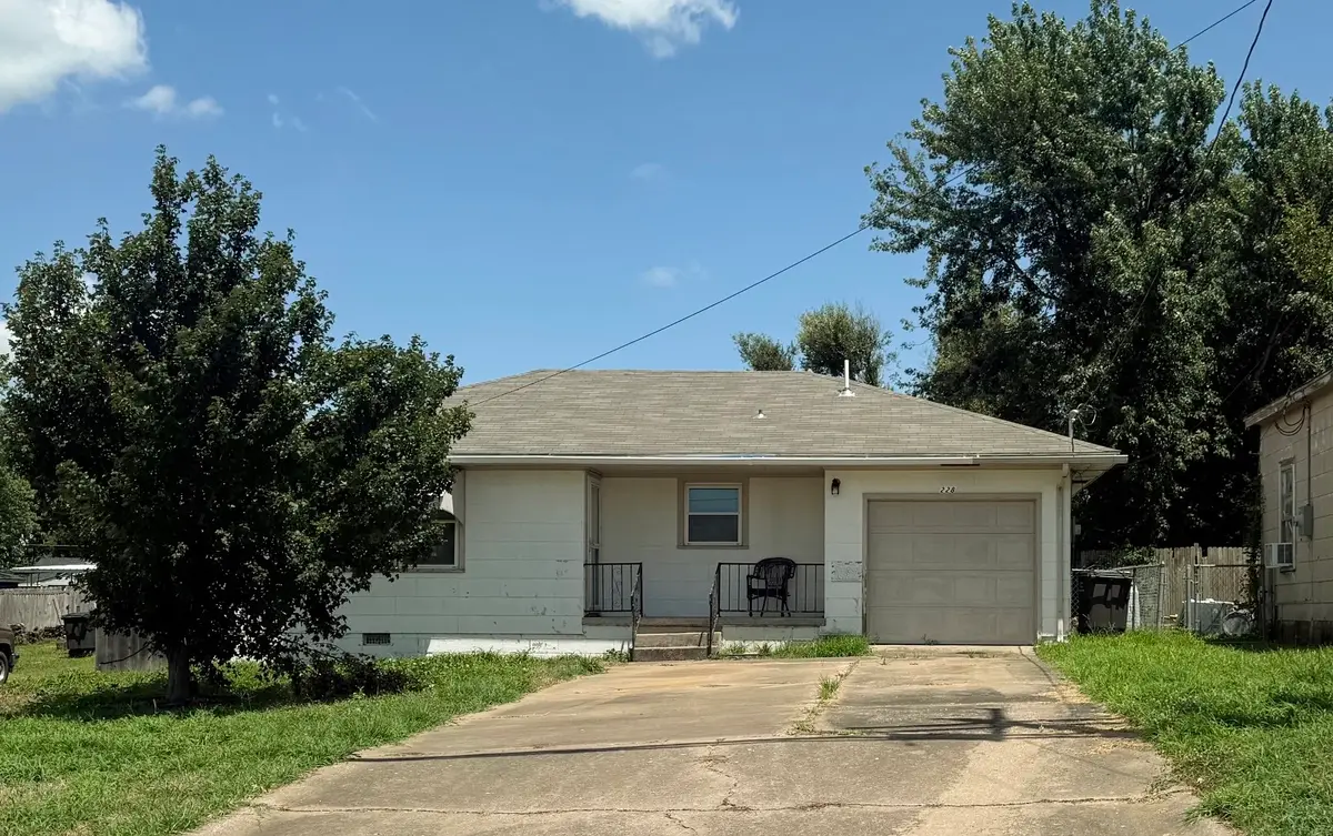228 SE Avondale, Bartlesville, OK 74006 - #1